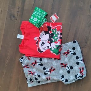 NWT Disney women's 2 piece pajama size XL; Mickey and Minnie Mouse